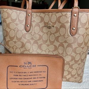 Coach Tote